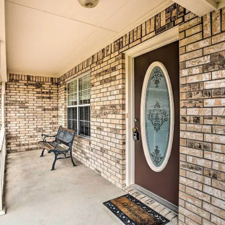 Family Alba Home w/ Boat Dock on Lake Fork!