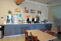 Ocean Paradise Hotel & Resort - breakfast