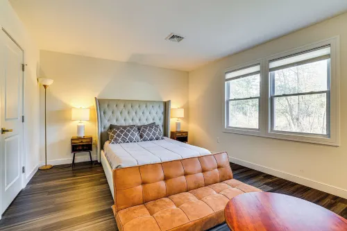 Pet-friendly Group Getaway 12 Mi to Camelback Mtn! - 3-Star