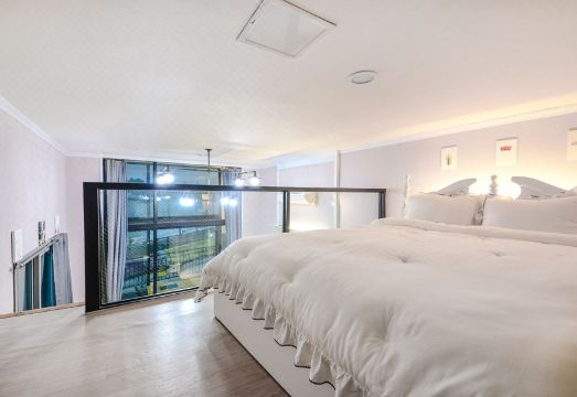 여수 와우A 오션뷰펜션 대표 이미지