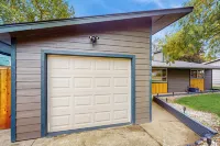 Mountain-View Patio, 1 Mi from UO Campus - 3つ星