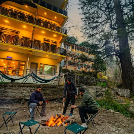 The Hosteller Jibhi