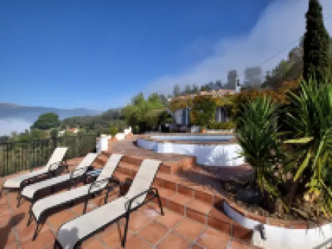 Sun-Soaked Villa with Blue Waters