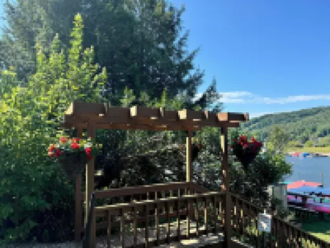 LakeFront Lodge Hotels in Garrett County