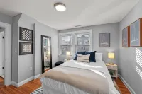 3Br Salem Townhouse Minutes to Downtown - 4-Star