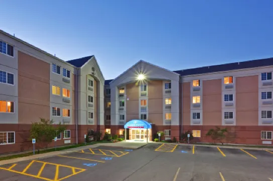 Candlewood Suites Syracuse-Airport by IHG Отели в г. Салина