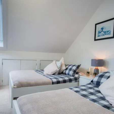 Taliesin - 5 Bedroom Holiday Home - Tenby