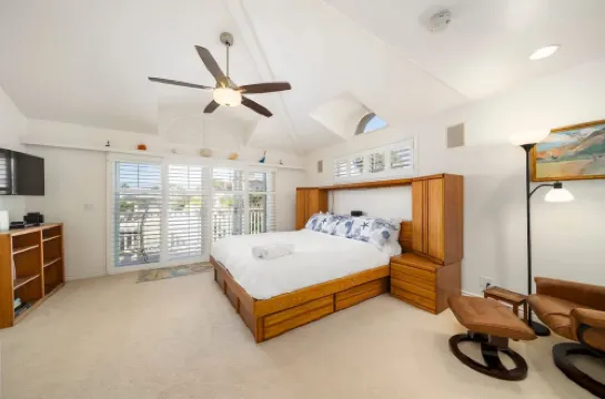 ホットタブ オーシャンビューズ 3 ベッドルーム プライベートホーム