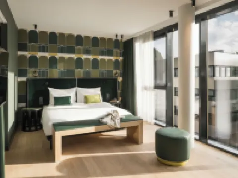 ฟัลเคนสไตเนอร์ โรงแรมโบเซน วอลเธอร์พาร์ค โรงแรมในโบลซาโน