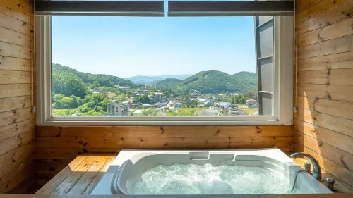 Wonju Quirinale Pension - Mountain view