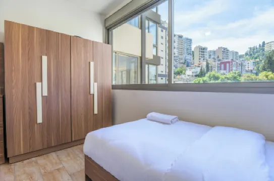 Alti 3-BR Apt by Santa Maria Jal el Dib