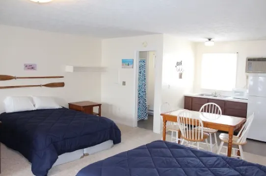 Dockside Lake Resort Hotels in Union Township