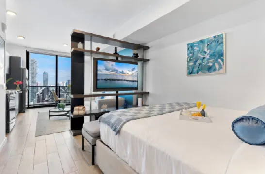 Downtown by Miami Vacation Rentals Отели в г. 