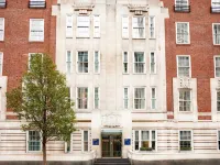 ثيسل لندن بارك لين Hotels near منزل أبسلي