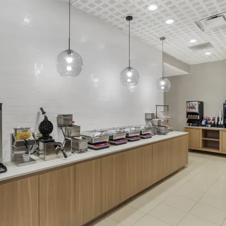 Best Western Plus Rose City Conference Center Inn