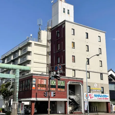 Rakuda Hotel Jingu Отели рядом с достопримечательностью «Сад Ханива»
