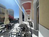 Tinion Urban Hotel