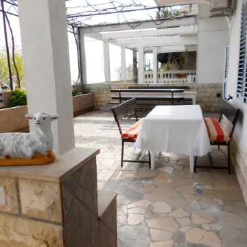 Apartments Anka 50m from the Beach