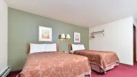 EconoLux Inn