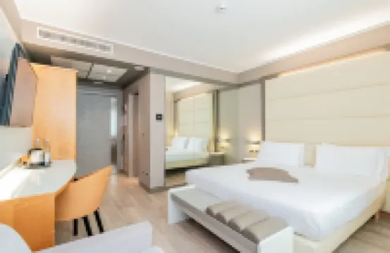 โรงแรมพาร์ค อายปีนี