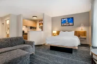 MainStay Suites - 3-Star