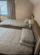 Dernvale House - Single room -sleeps 4