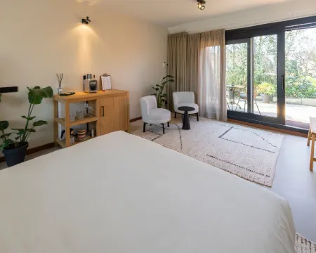 City Centre Jacuzzi Lofts Hotels in Nes