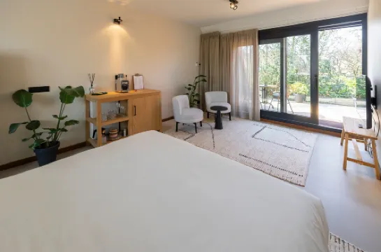 Van Heeckeren City Centre Jacuzzi Lofts