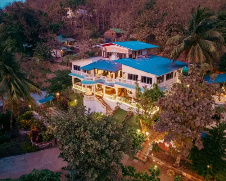 Sea Esta Resort & Cafe Hotels in Kashid