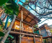 Mantis and Moon Surf Paradise & Adventure Lodge Hotel di 