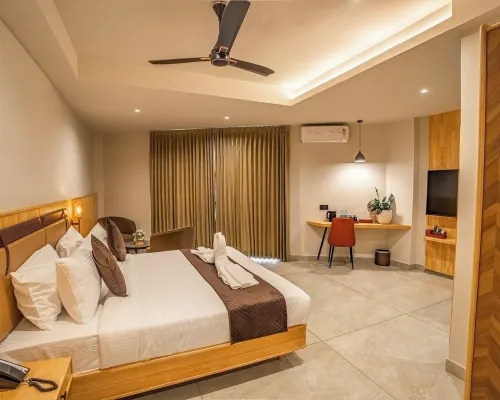 Aura Inn & Suites Hotels in Mysore District