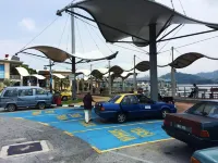 Galaxy Inn - parking
