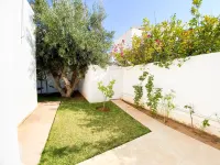 Tr s Charmante Villa Avec Piscine 5mn de la Mer Hotel di 
