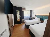 The Crossway Hotel, Coventry South, Part of the AG Collection