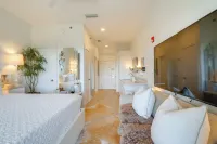 Ocean View Condo Btwn Rosemary and Alys Beach! - Kitchens