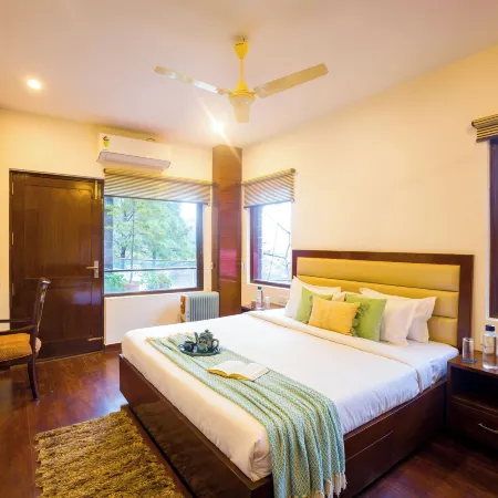 Alaya Stays Kasauli Woods Cottage 3 BHK