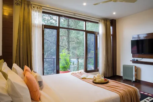 Alaya Stays Kasauli Woods Cottage 3 BHK -  Holiday Villas