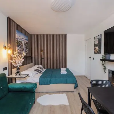 Unit Warszawa Centrum Room by Metro Rondo ONZ Hotel dekat Gereja Carmelite