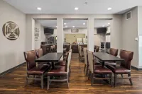 Prairie Crest Medicine Hat by IHG - พร้อมอาหารเช้า