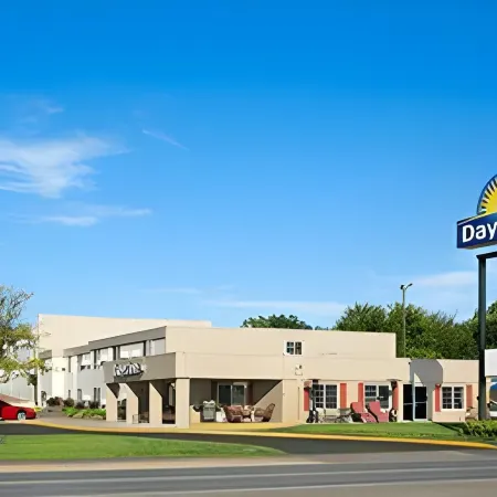Days Inn by Wyndham Pierre