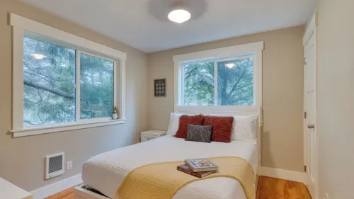 Cozy Cannon Beach Home Near Haystack Rock & Downtown Steps From the Sea by Avantstay - 3 stjerner