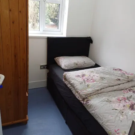 Single Room in CV6 4DF near CBS Arena and M6