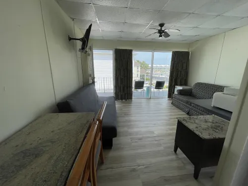Sea Ray Motel - 2-Star