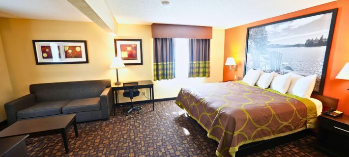 Super 8 by Wyndham Clive IA Ξενοδοχεία στην πόλη Polk County