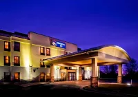 Best Western Plus Mishawaka Inn - parkir