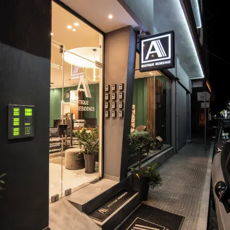 Alexandra Boutique Residence Downtown