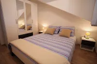 Superior Apartment in Stari Grad - Homestays