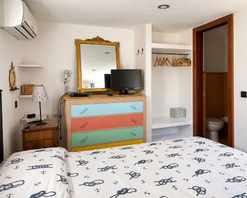 Hotiday Ponza Scogliera Hotels in Ponza