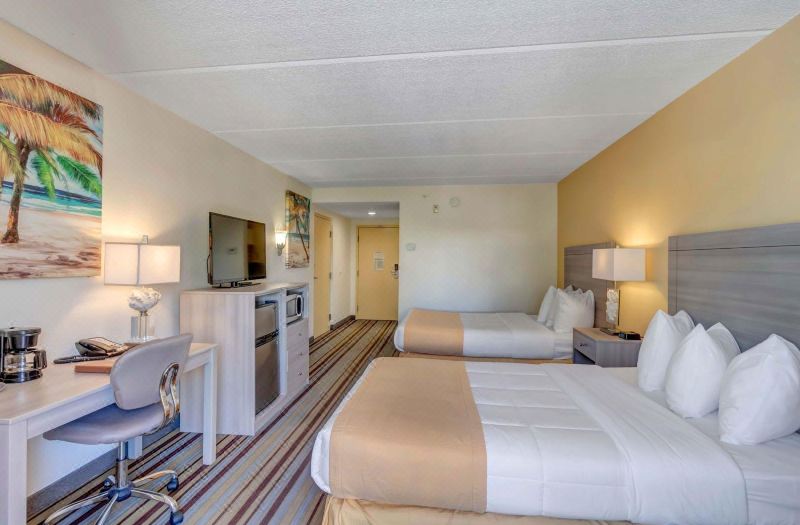 Hutchinson Island Hotel