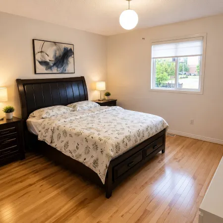 Cozy 4 Bedroom Home Near Tecumseh Mall